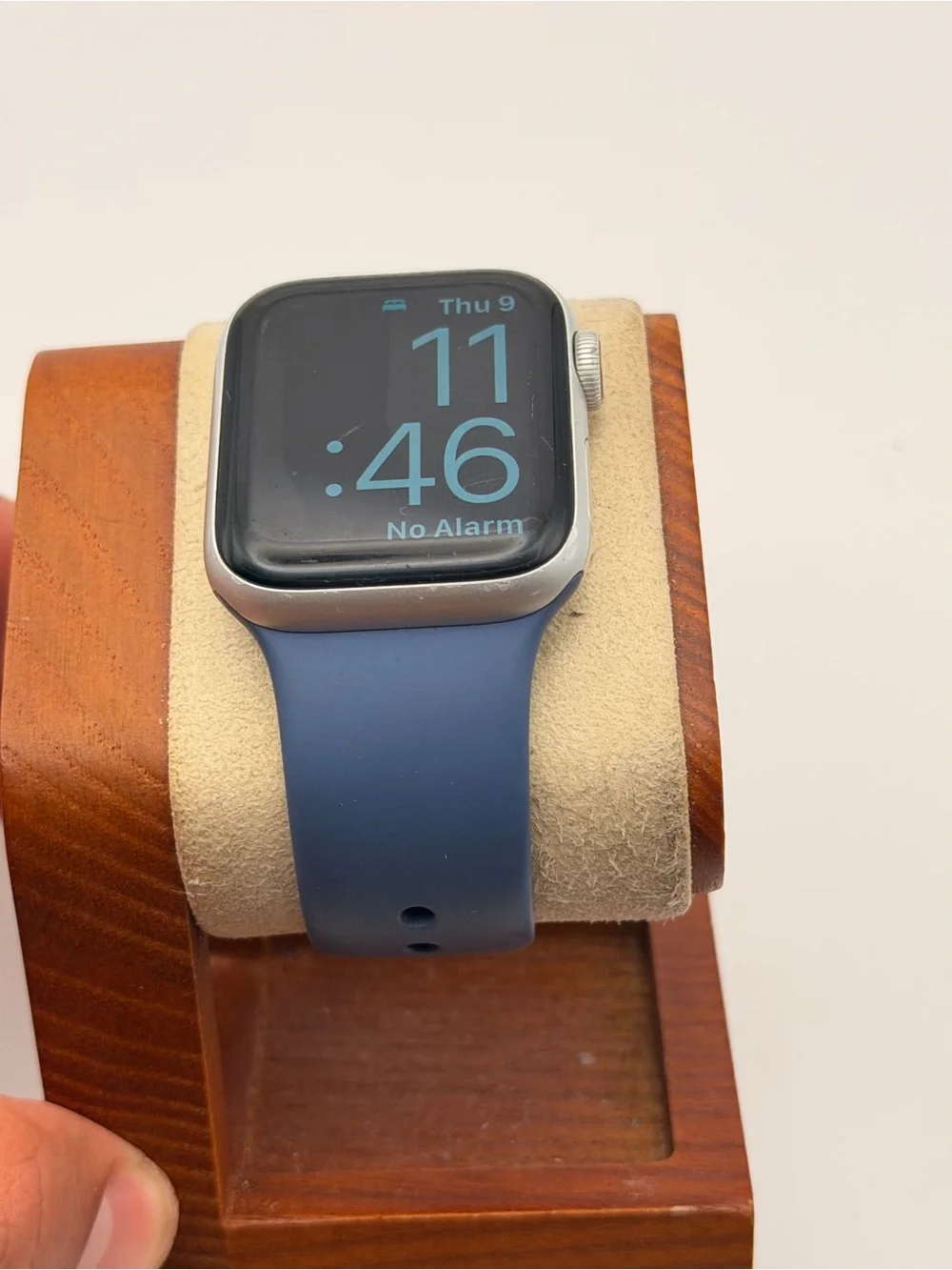 Apple Watch Series 5, Tested, 40mm, Cellular, Silver/ Light Blue, Charger Includ